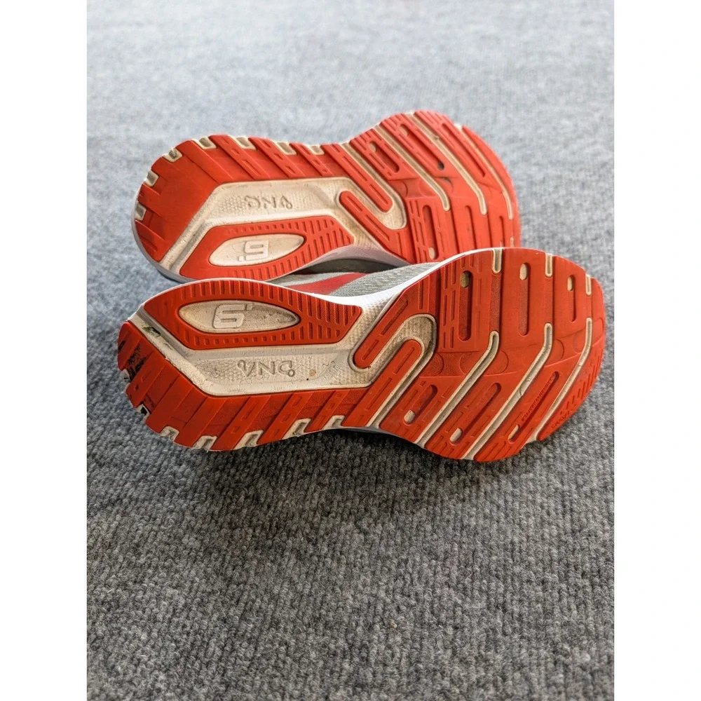Brooks Launch 9 Womens Size 6.5 Running Shoes Gray Red Athletic Sneakers 1203731